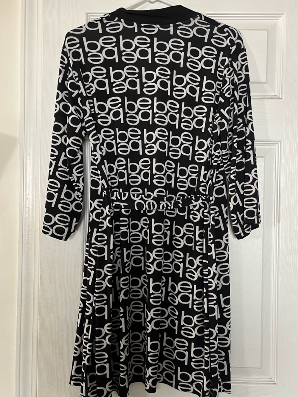 Bebe black and white logo robe - medium - Picture 2 of 6
